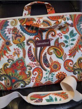 Canvaslove Paisley Pattern Laptop Bag for MacBook Pro 15-16 inch EUC